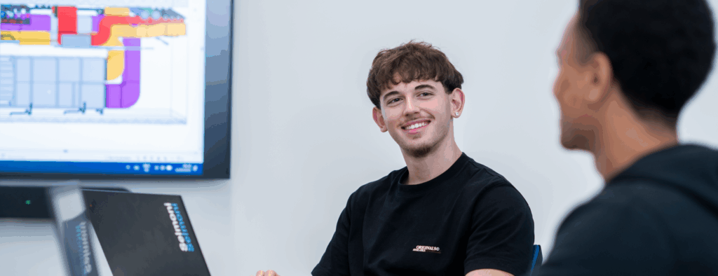 Lehre als Gebäudeinformatiker:in EFZ - Bei Selmoni starten